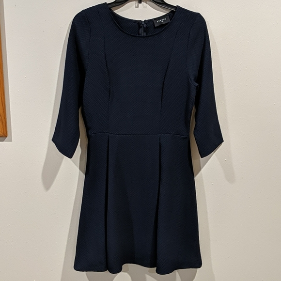 Everly Dresses & Skirts - Everly Shift Dress